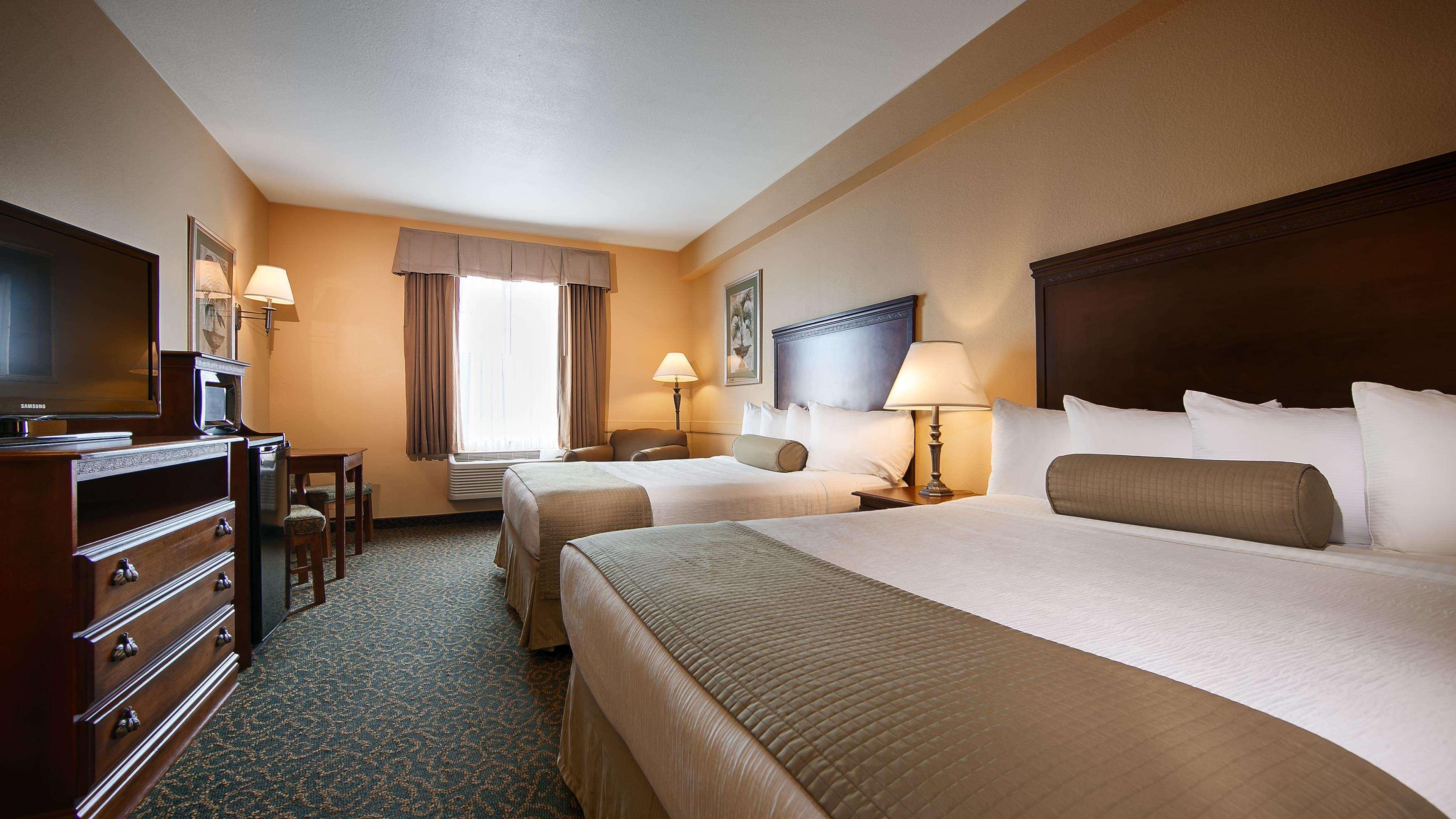 เบสต์ เวสเทิร์น พลัส เอ็กเซคคิวทีฟ โฮเต็ล แอนด์ สวีท Hotel ซัลเฟอร์ ภายนอก รูปภาพ