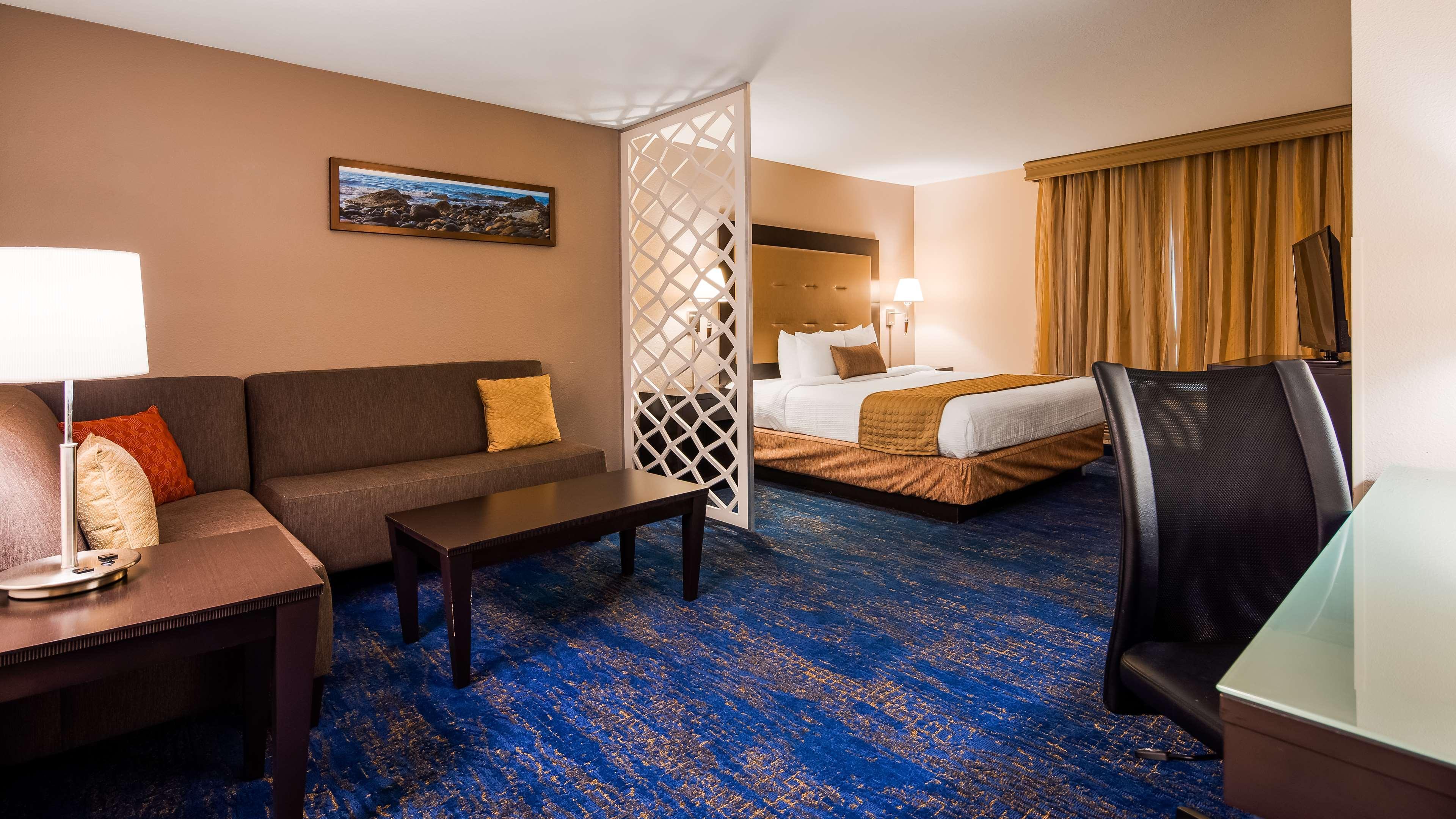 เบสต์ เวสเทิร์น พลัส เอ็กเซคคิวทีฟ โฮเต็ล แอนด์ สวีท Hotel ซัลเฟอร์ ภายนอก รูปภาพ
