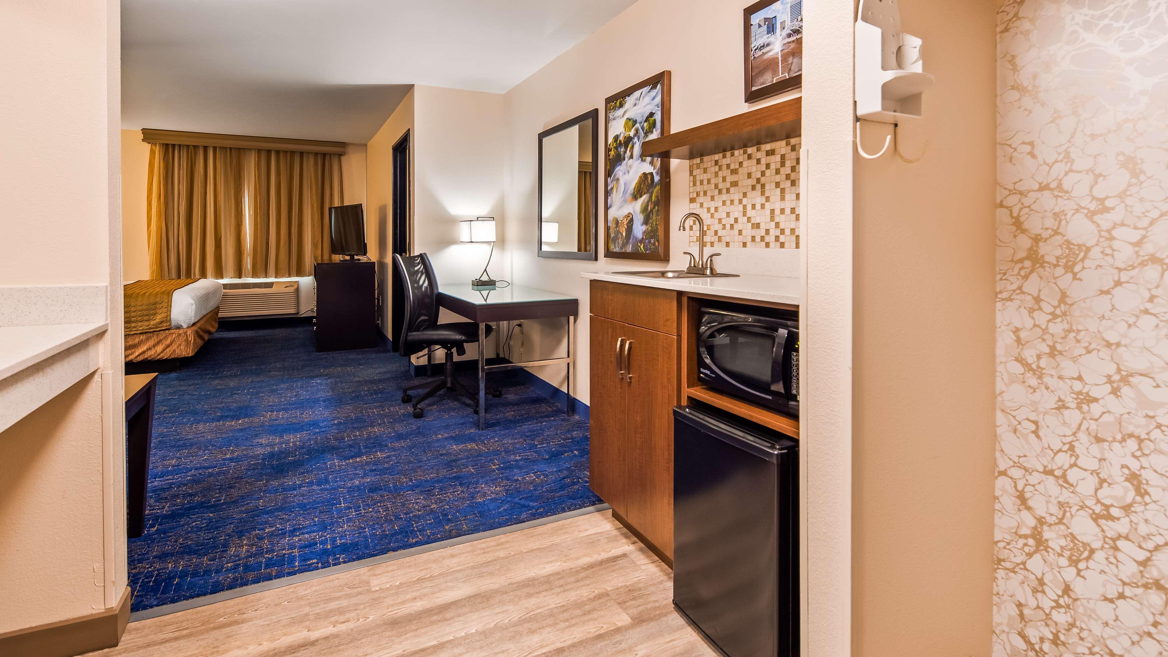 เบสต์ เวสเทิร์น พลัส เอ็กเซคคิวทีฟ โฮเต็ล แอนด์ สวีท Hotel ซัลเฟอร์ ภายนอก รูปภาพ