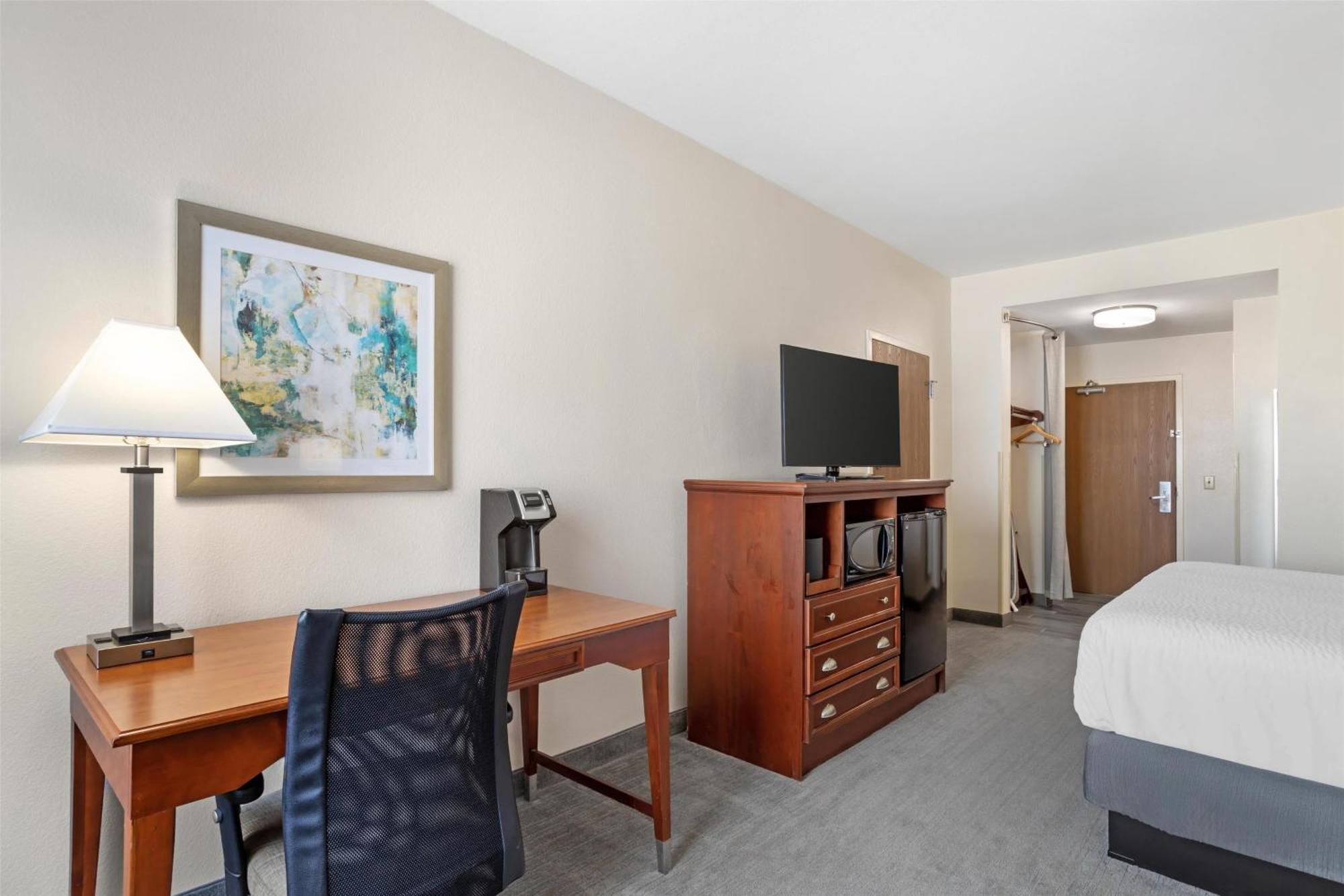 เบสต์ เวสเทิร์น พลัส เอ็กเซคคิวทีฟ โฮเต็ล แอนด์ สวีท Hotel ซัลเฟอร์ ภายนอก รูปภาพ